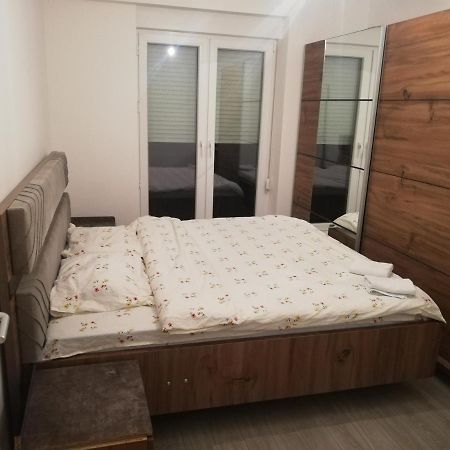 Apartment 3 Pristina Esterno foto